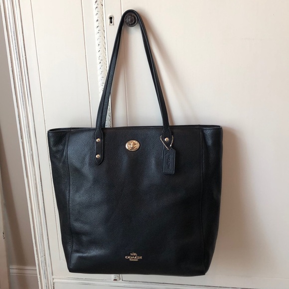 Coach Handbags - Coach Large Black Pebbled Leather Purse